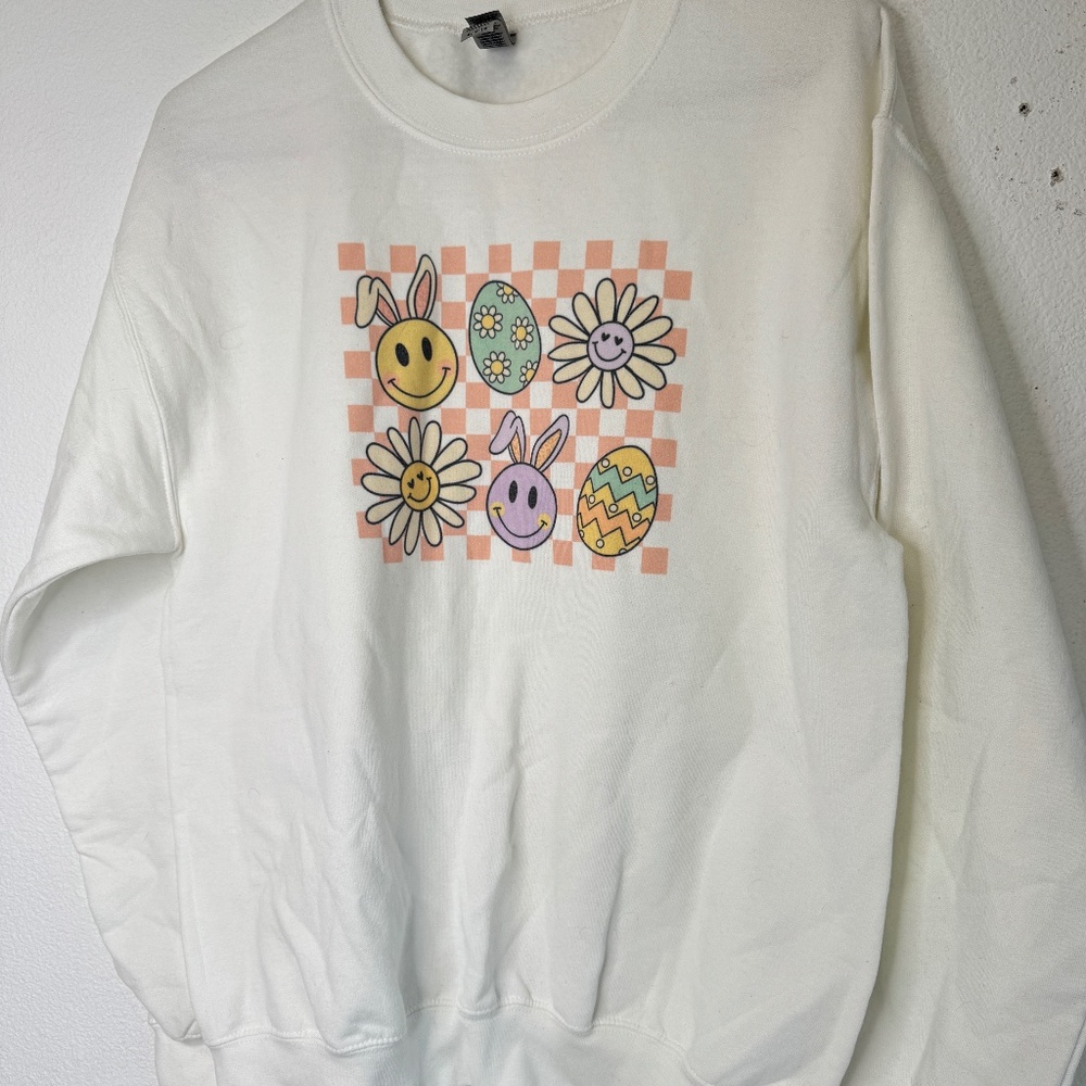 Retro Easter Crewneck Sweatshirt Unisex Pullover Size Medium Casual Sweatshirt